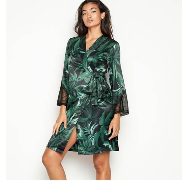 Victorias Secret Chantilly Green Palm Leaves Lace Kimono Robe Cover Up M/L - Picture 1 of 16